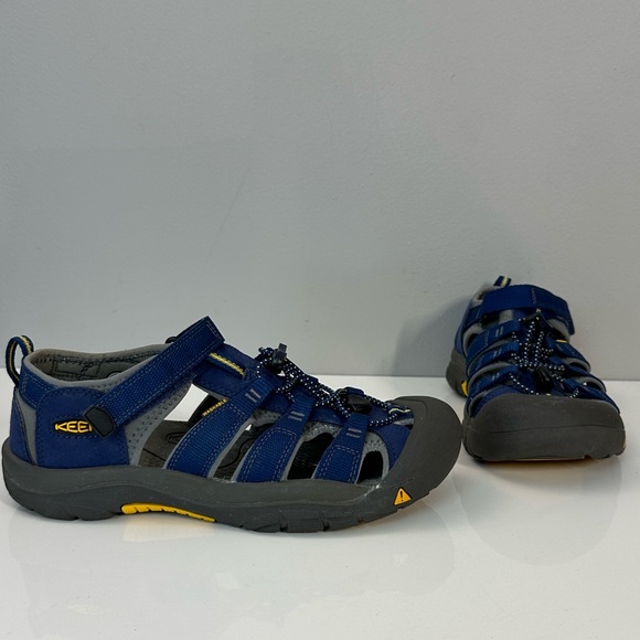 Keen Newport H2 Waterproof Hiking Sandals Size 7 - Picture 1 of 15